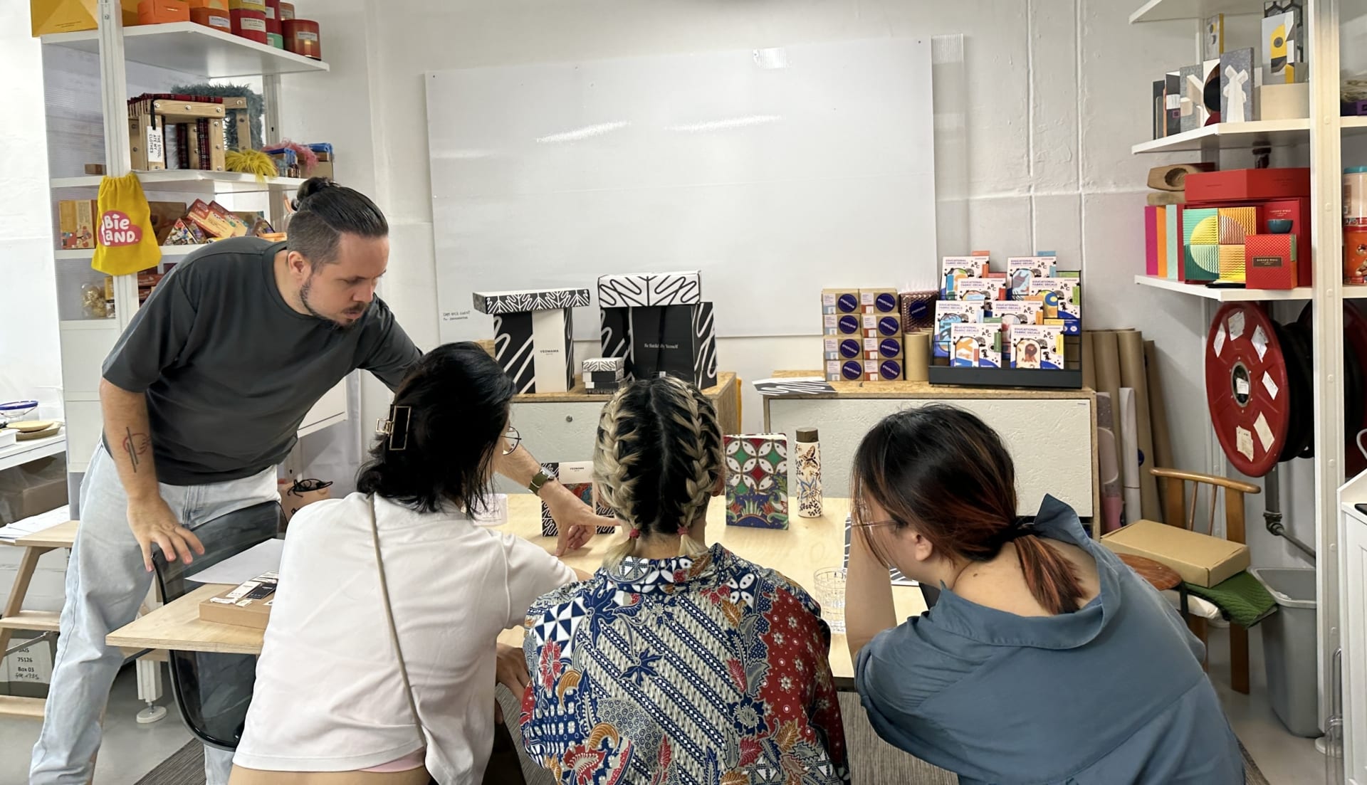 In discussion with a client to create a branding kit